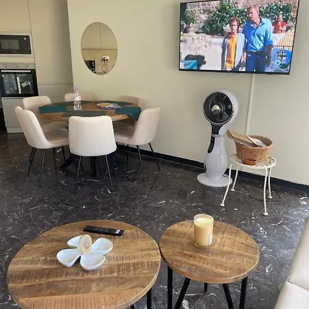 Apartment Water Lily